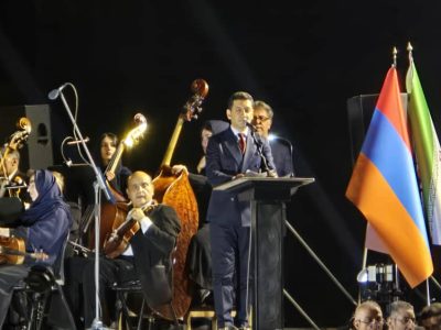 کنسرت تخت جمشید، پلی استوار بین دو تمدن کهن است