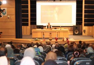 نمایش فیلم «درخت بی‌بی»