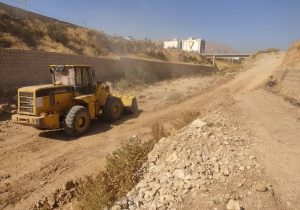 آغاز عملیات مقاومسازی دیواره رودخانه خشک در محدوده منطقه یک شیراز