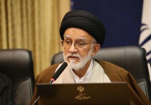 دبیر جامعه روحانیت شیراز: با مفسدان اقتصادی برخورد علنی در سطح جامعه شود