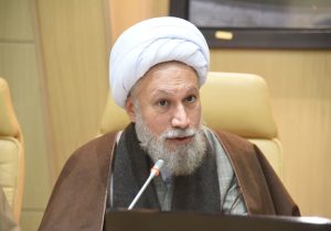 پای کار امام زمان(عج) بایستید/ دشمن برای خاموش کردن نور خدا به میدان آمده است