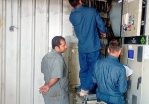 پایداری شبکه برق دیر در شرایط بحرانی سیلاب و حملات هوایی با اقدام به‌موقع تیم‌های عملیاتی