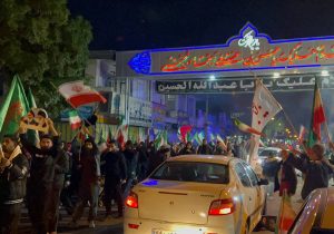 صد شب حضور میدانی‌ِ کاروانِ خودرویی مسجد حسن بن علی(ع) محله شیشه گری در شهر شیراز