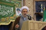 دشمن به اختلاف مردم امید بسته است
