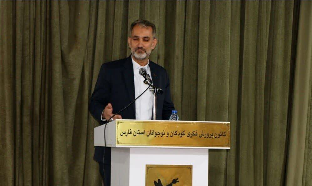 کانون، خانه امید واندیشه کودکان ونوجوانان است